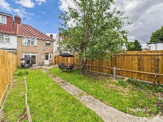 Holden Avenue, Kingsbury, London, NW9