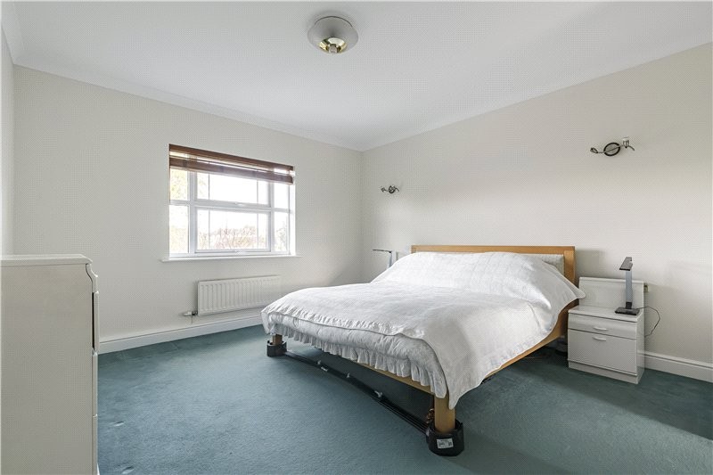 Devereux Lane, Barnes, London, SW13