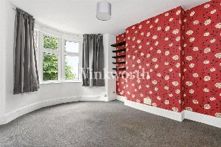 River Avenue, London, N13