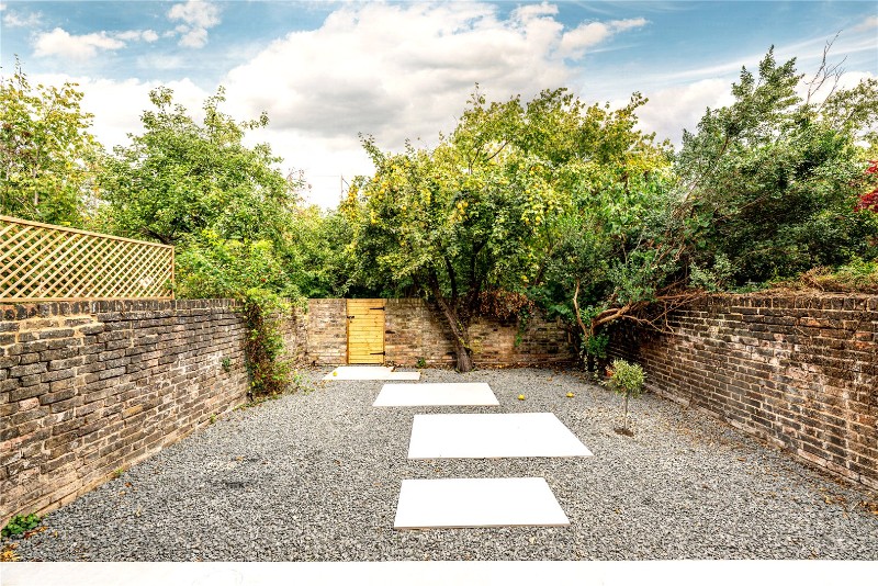 Eynham Road, London, W12