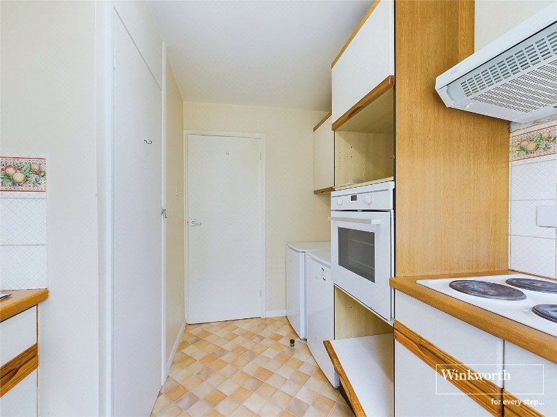 Wallace Close, Woodley, Reading, Berkshire, RG5