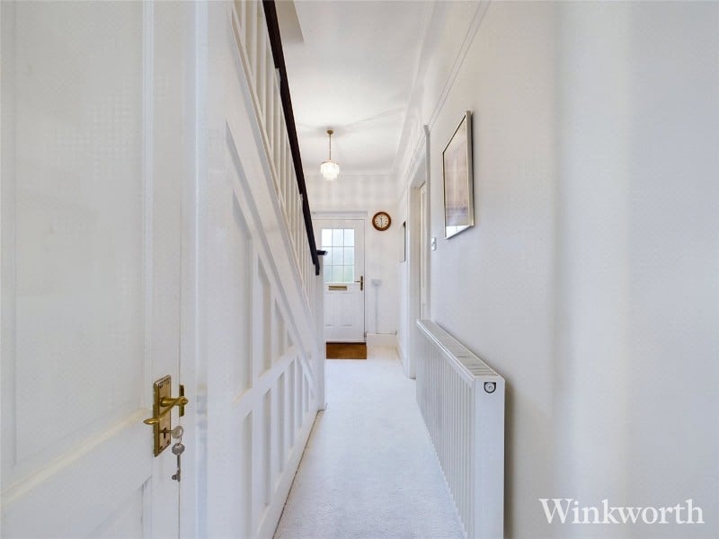 Tring Avenue, London, W5