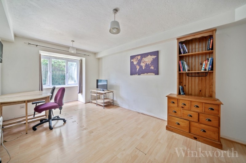 Sterling Gardens, London, SE14