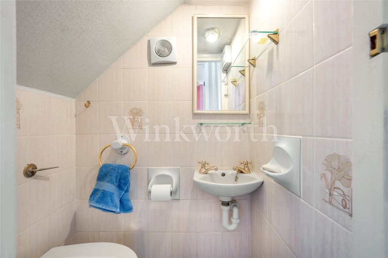 Cheviot Gardens, London, NW2