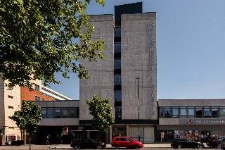 Streatham High Road, London, SW16