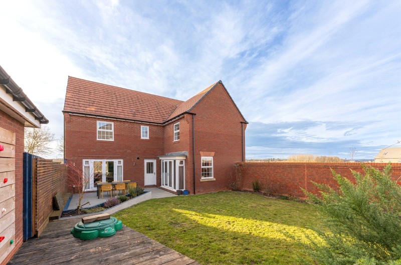 Woodhead Road, Warwick, Warwickshire, CV34