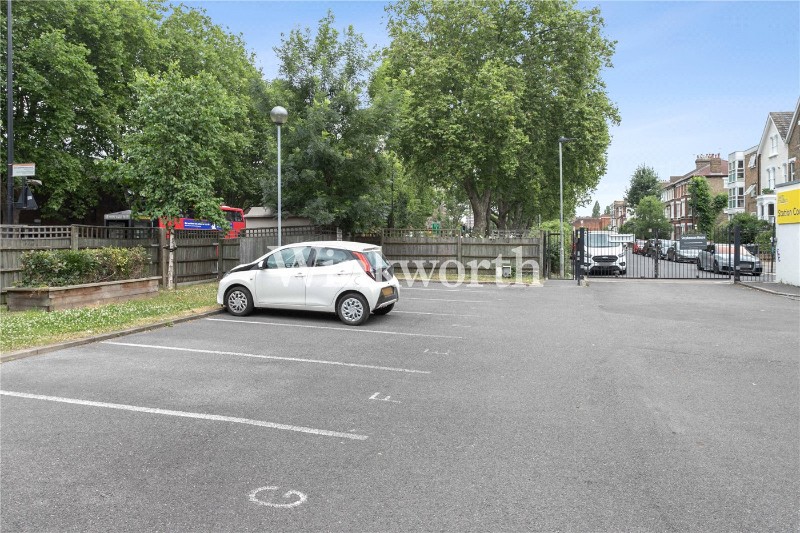 Page Green, Seven Sisters, N15