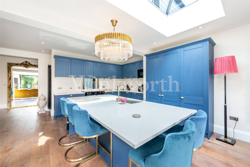 Sanderstead Avenue, London, NW2
