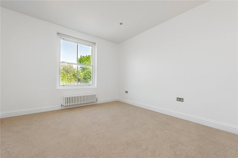 Kings Parade, Okehampton Road, London, NW10