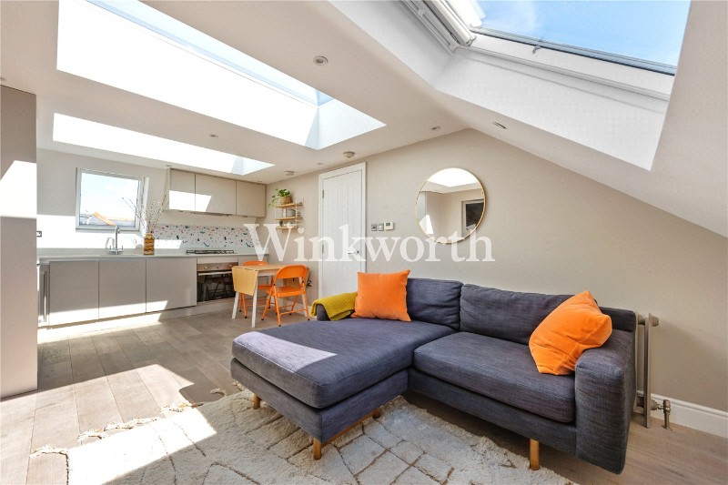 Brownswood Road, London, N4