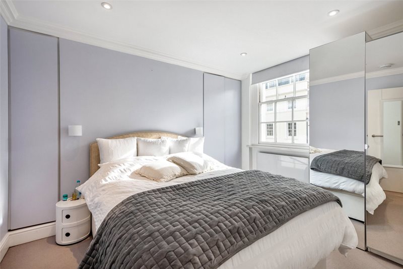 Warwick Way, London, SW1V