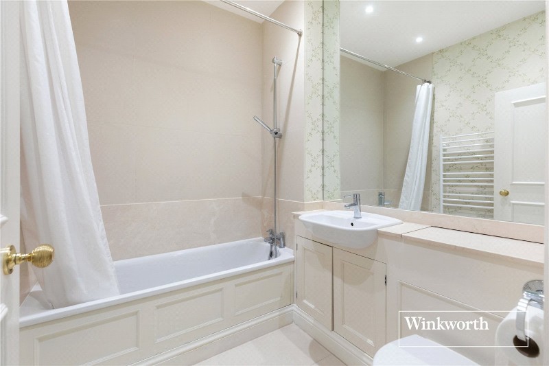 Charnwood Place, Whetstone, London, N20