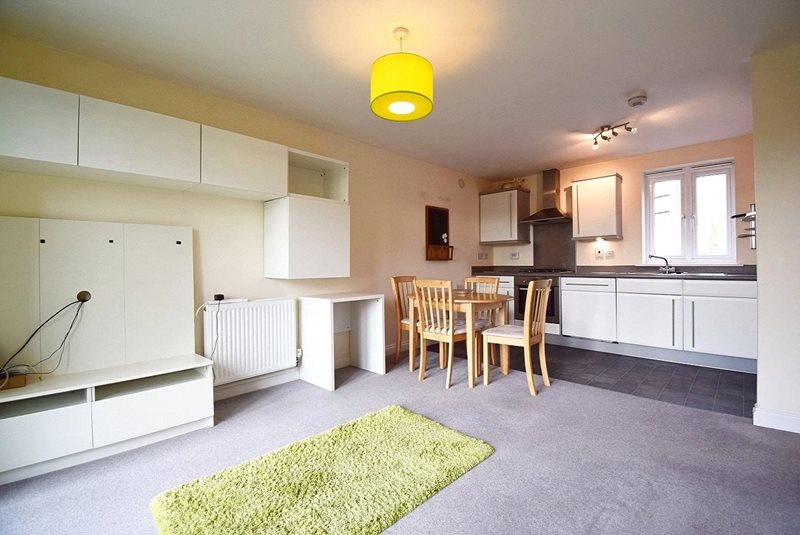 Sinclair Drive, Basingstoke, Hampshire, RG21