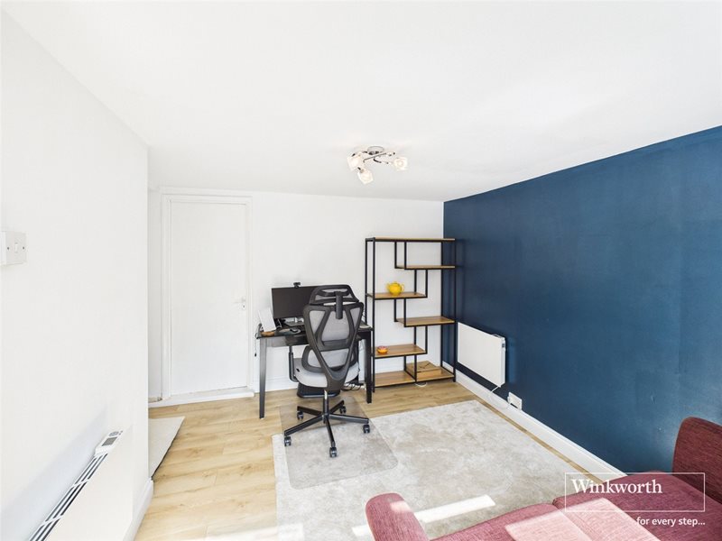 Highdown Avenue, Emmer Green, Reading, Berkshire, RG4