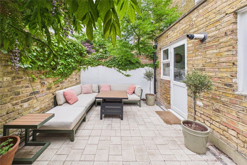 Sandmere Road, London, SW4
