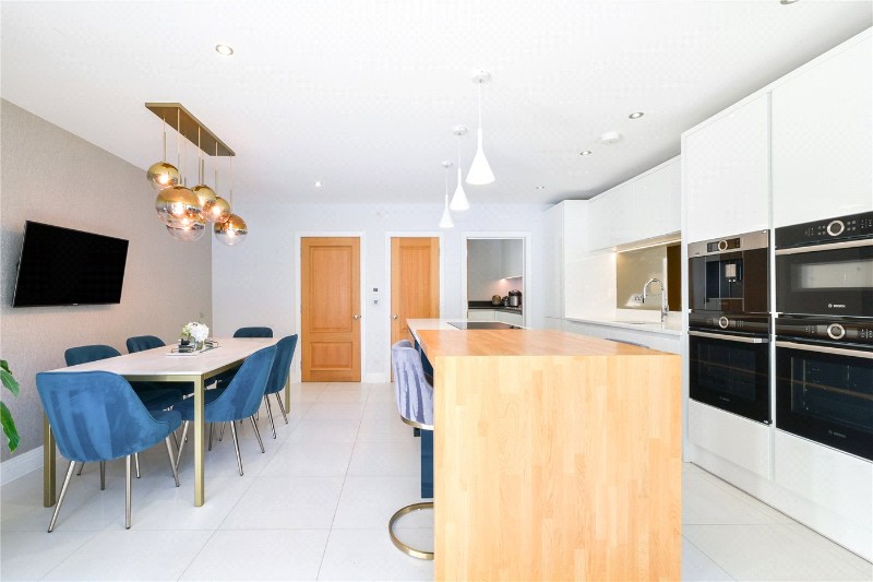 Dacre Close, Chipstead, Surrey, CR5