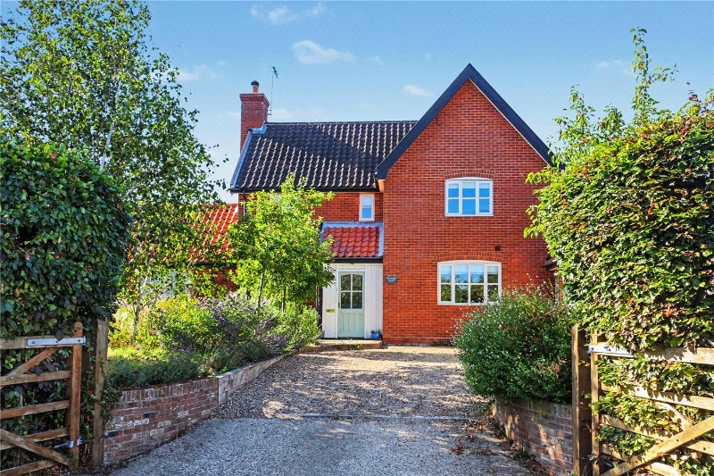 Bramfield Road, Wenhaston, Halesworth, IP19