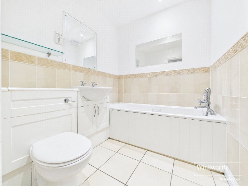 Denefield Gardens, Tilehurst, Reading, Berkshire, RG31