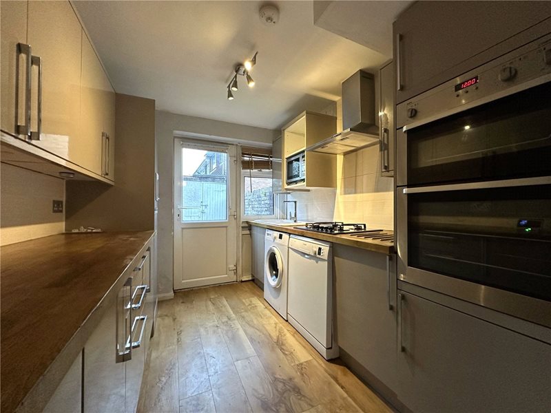 Eton Place, Farnham, Surrey, GU9