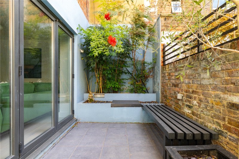 Basing Street, London, W11