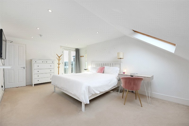 Aycliffe Road, London, W12