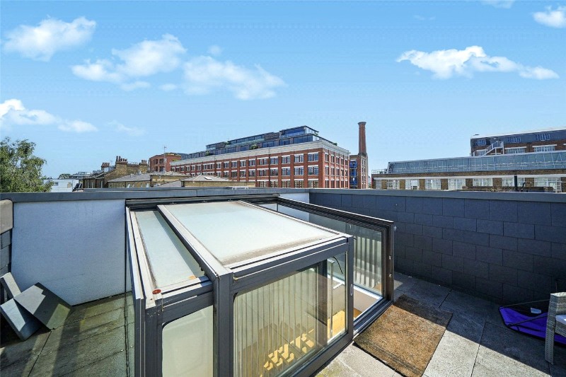 College Yard, London, NW5