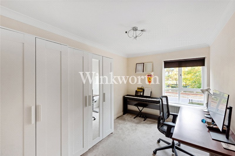 291 Green Lanes, London, London, N4