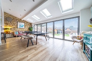 West End Grove, Farnham, Surrey, GU9