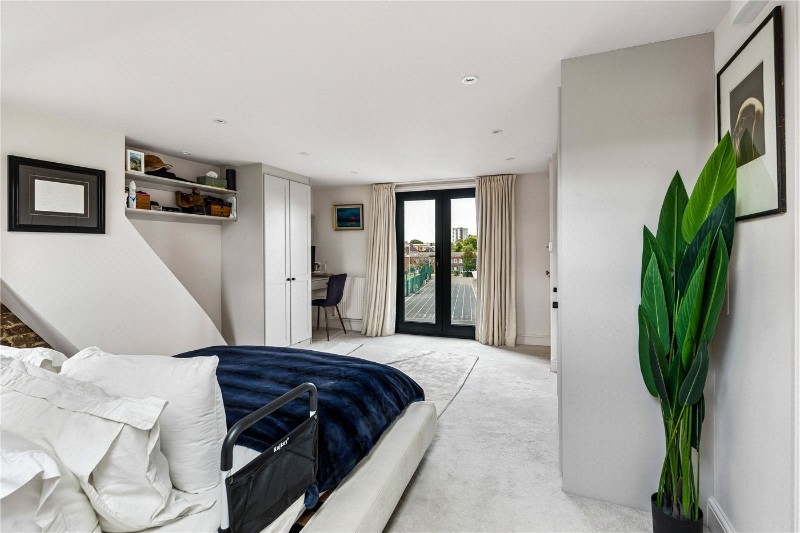 Powerscroft Road, London, E5