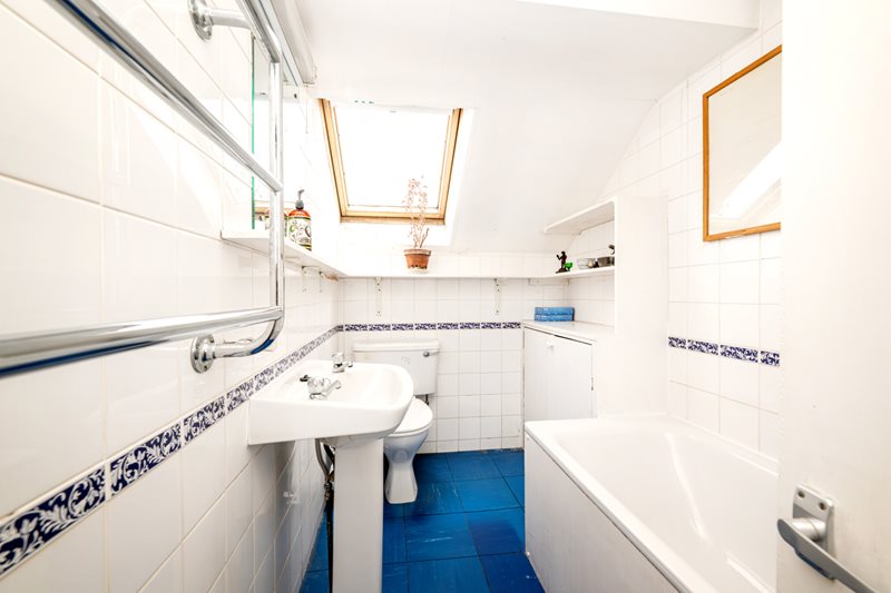 Eynham Road, London, W12