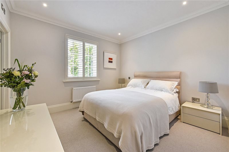 Appulby Gardens, Winchester, Hampshire, SO22