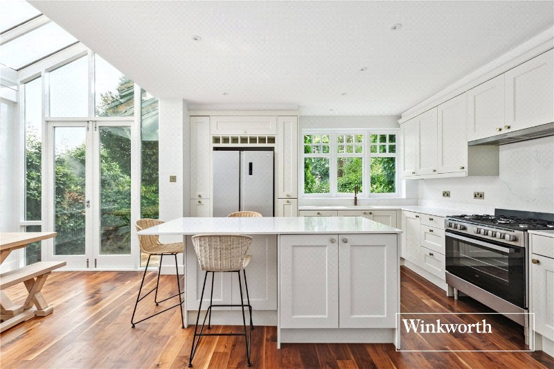 Etchingham Park Road, Finchley, London, N3