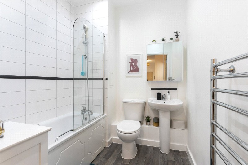Bouverie Road, London, N16
