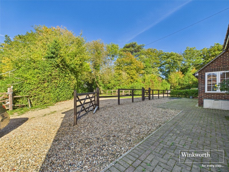 St. Annes Drive, Wokingham, Berkshire, RG40