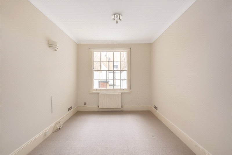 Ordnance Mews, London, NW8