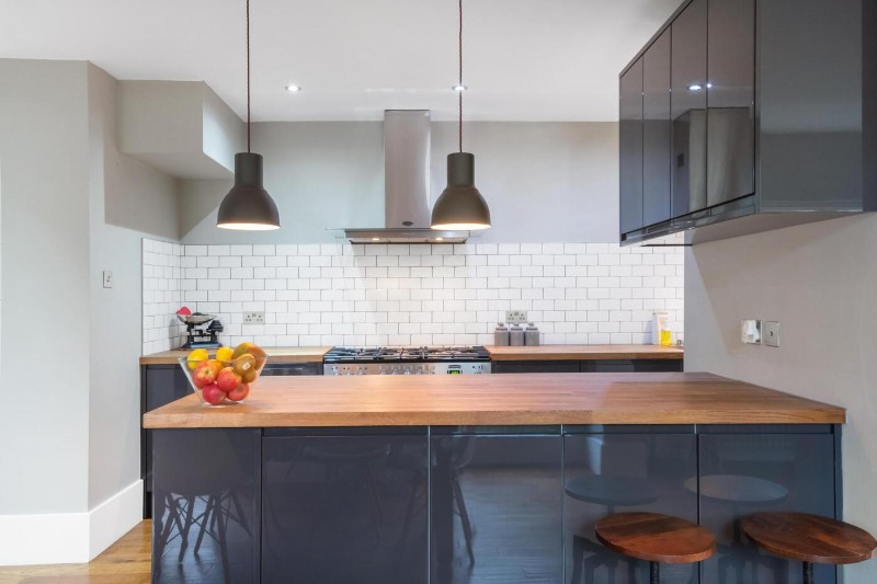 Wharncliffe Gardens, London, SE25