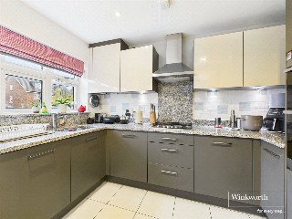 Freshers Grove, Earley, Reading, Berkshire, RG6