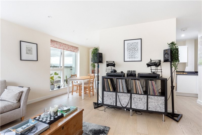 Singer Mews, London, SW4