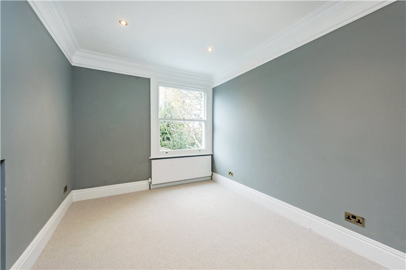 Castelnau, Barnes, London, SW13