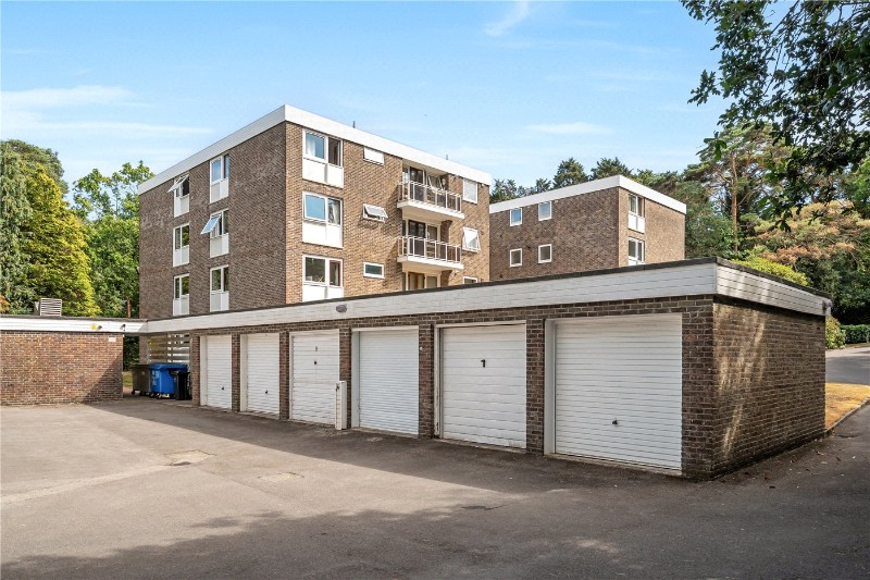 Beach Road, Branksome Park, Poole, Dorset, BH13