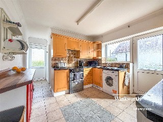 Hilltop Road, Ferndown, Dorset, BH22