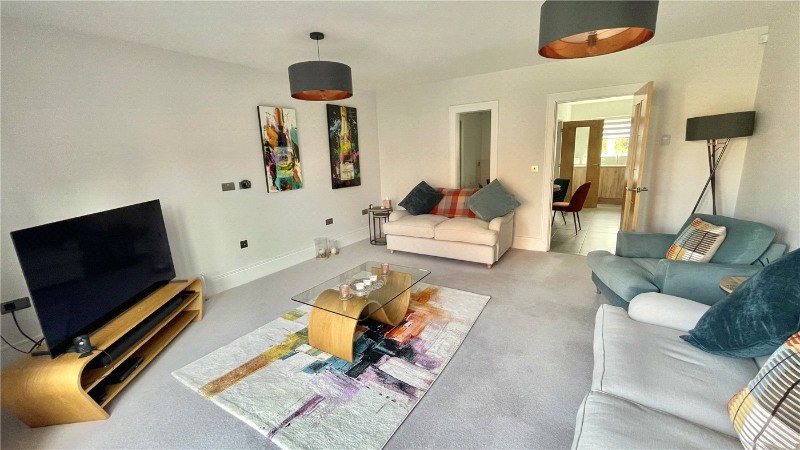 Buzzard Close, Stratford-upon-Avon, Warwickshire, CV37