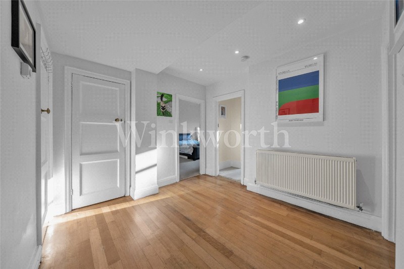 Woodstock Road, London, NW11