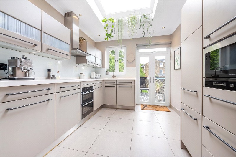 Glengarry Road, East Dulwich, London, SE22