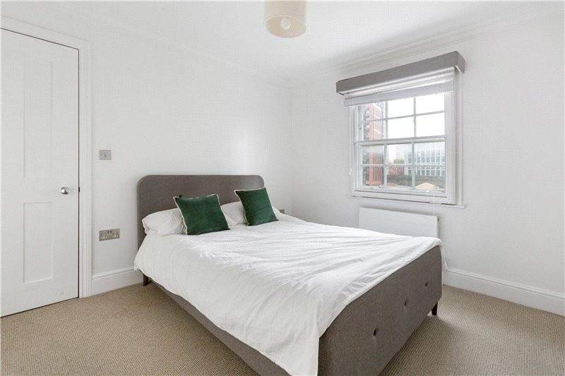 Wandsworth Road, London, SW8