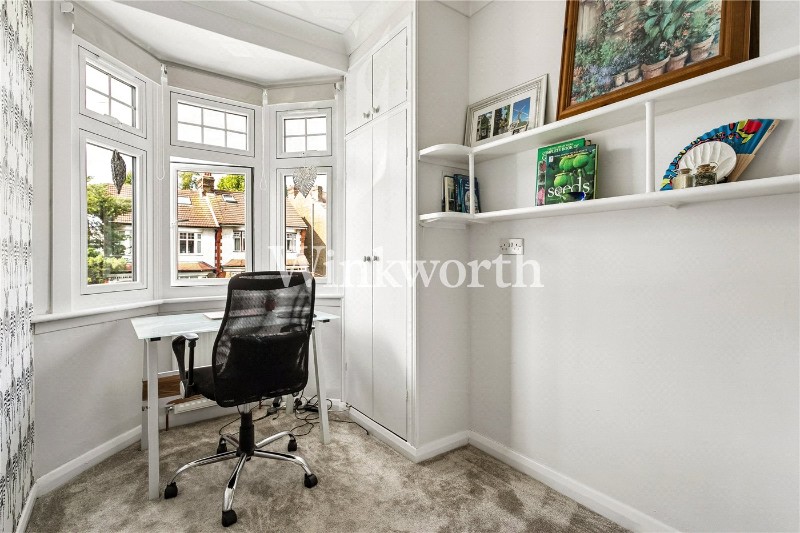 Hamilton Crescent, London, N13
