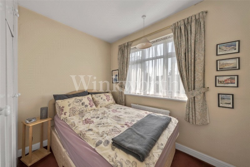 Princes Park Avenue, London, NW11