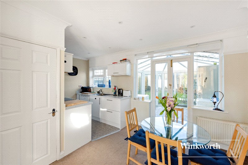 Daneland, East Barnet, EN4