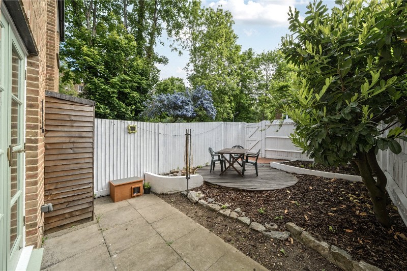 Cressingham Road, Lewisham, London, SE13