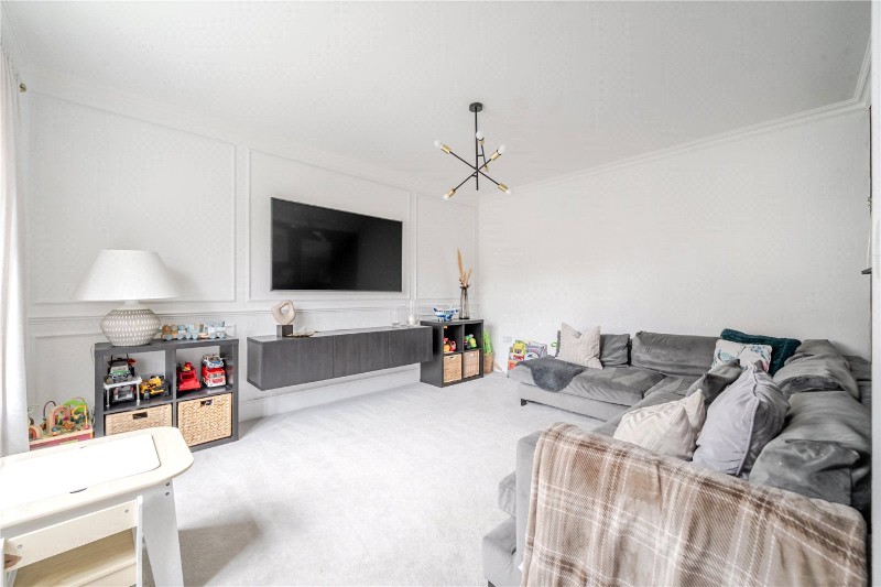 Austen Grove, Arborfield Green, Reading, Berkshire, RG2